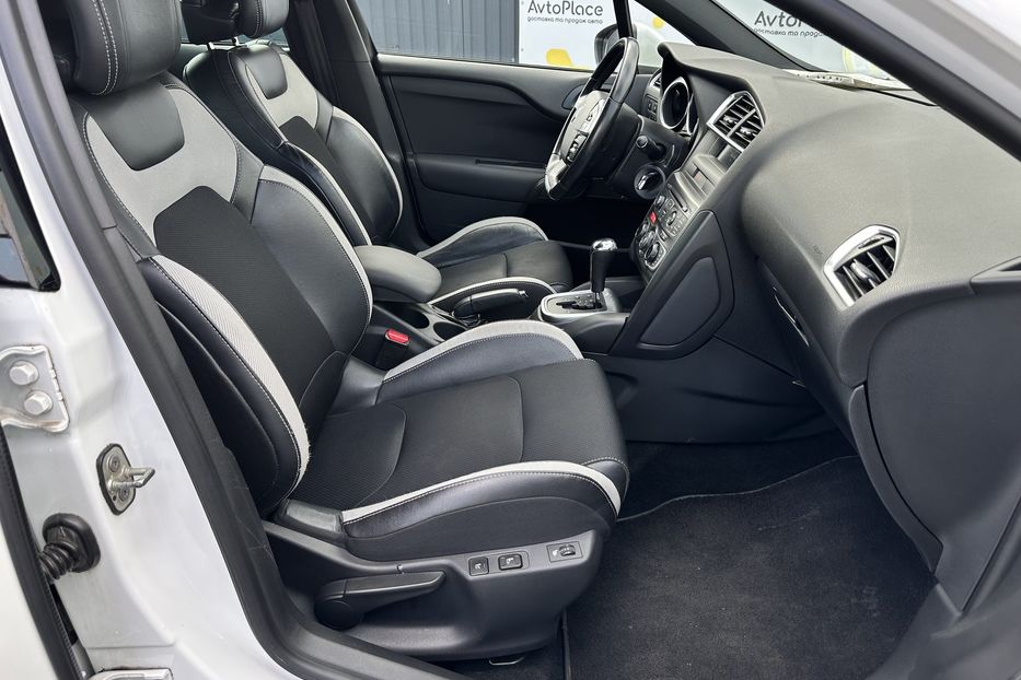 Продам Citroen DS4 2012 года в Луцке