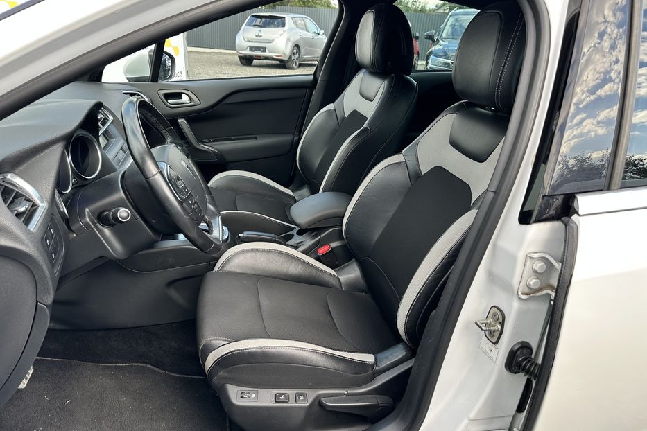 Продам Citroen DS4 2012 года в Луцке