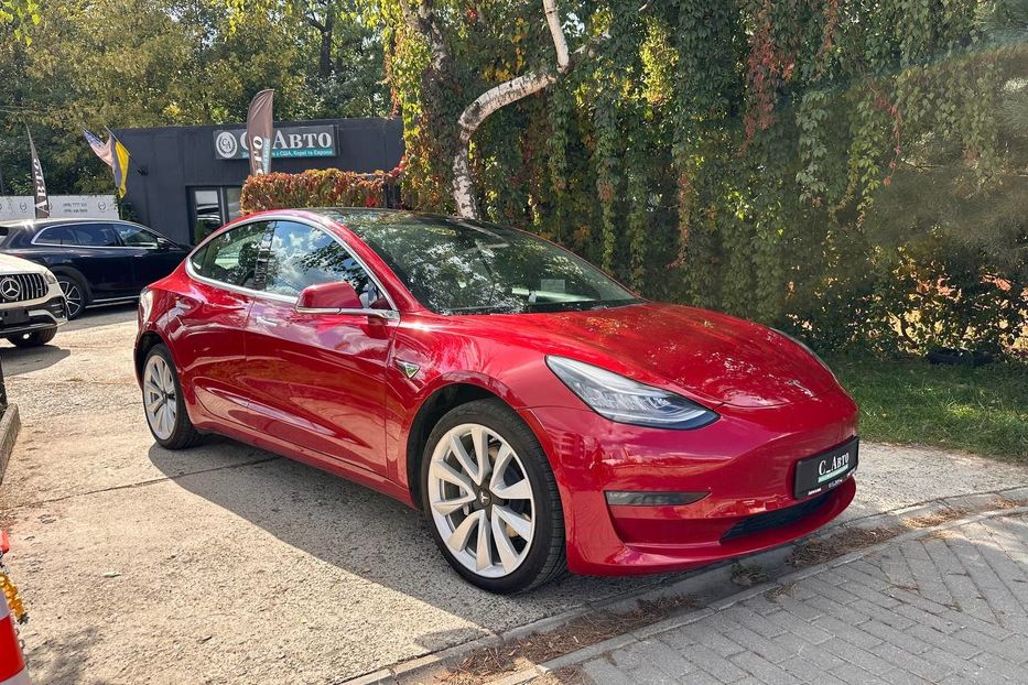 Продам Tesla Model 3 Long Range 2019 года в Черновцах