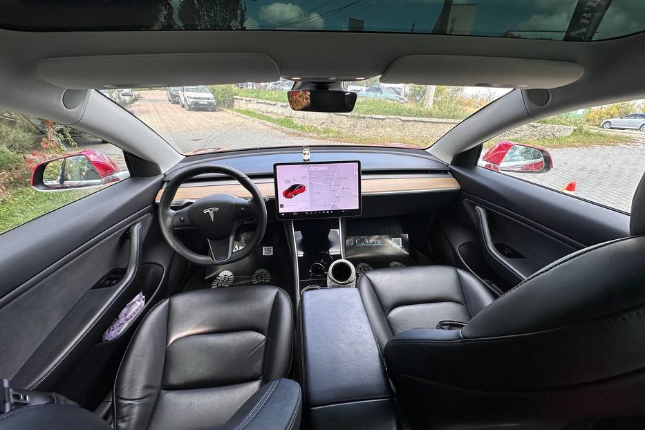 Продам Tesla Model 3 Long Range 2019 года в Черновцах