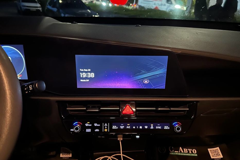 Продам Kia Niro 2024 года в Черновцах