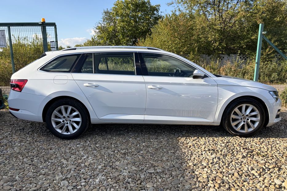 Продам Skoda Superb 2.0 TDI 150к.с FULL LED 2022 года в Львове