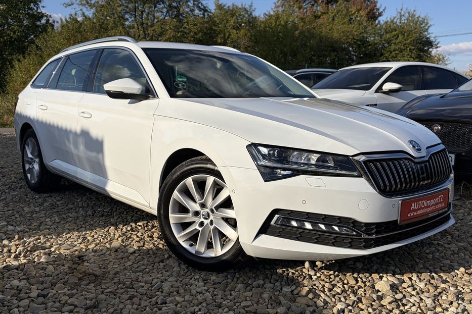 Продам Skoda Superb 2.0 TDI 150к.с FULL LED 2022 года в Львове