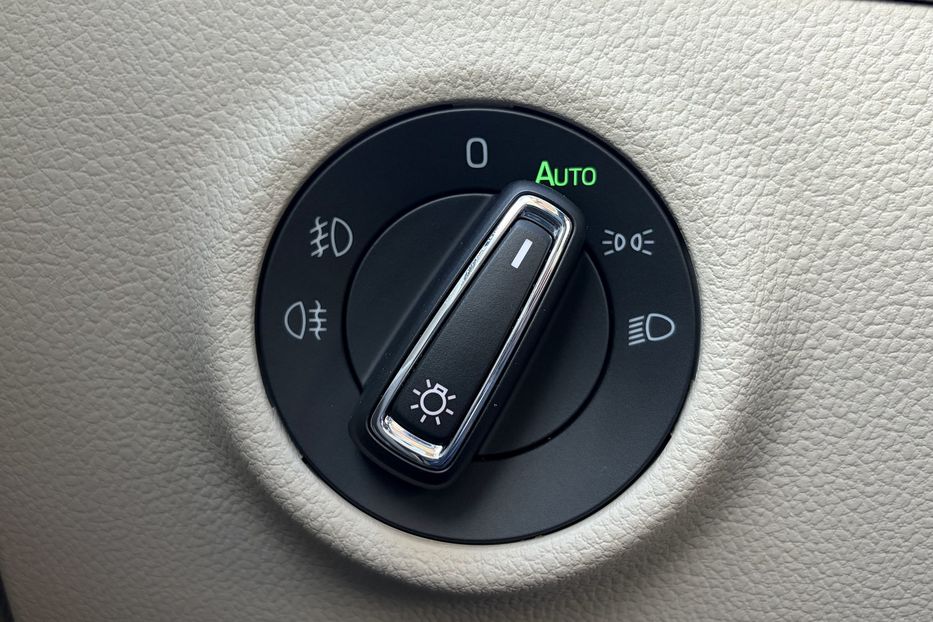 Продам Skoda Superb 2.0 TDI 150к.с FULL LED 2022 года в Львове