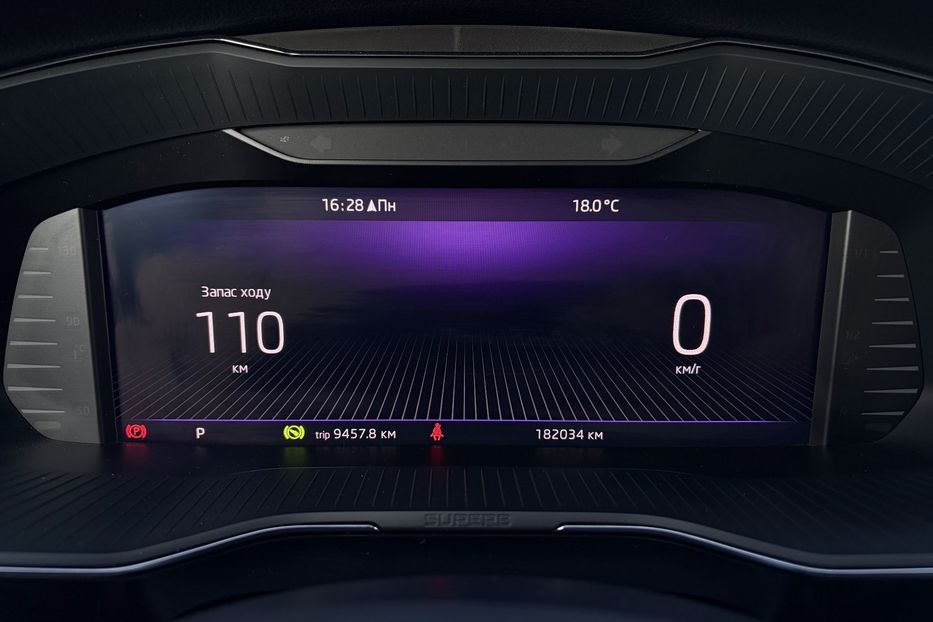 Продам Skoda Superb 2.0 TDI 150к.с FULL LED 2022 года в Львове