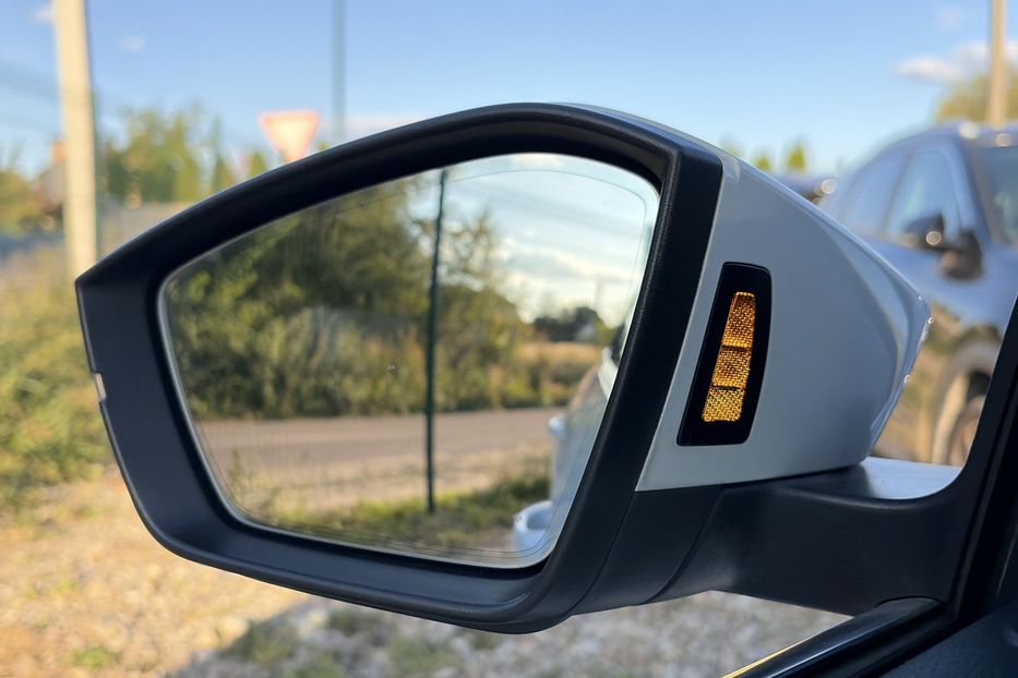 Продам Skoda Superb 2.0 TDI 150к.с FULL LED 2022 года в Львове