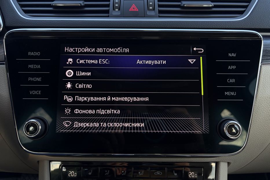 Продам Skoda Superb 2.0 TDI 150к.с FULL LED 2022 года в Львове