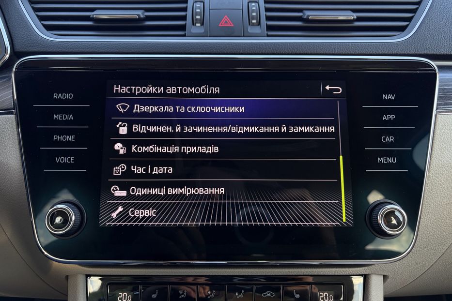 Продам Skoda Superb 2.0 TDI 150к.с FULL LED 2022 года в Львове
