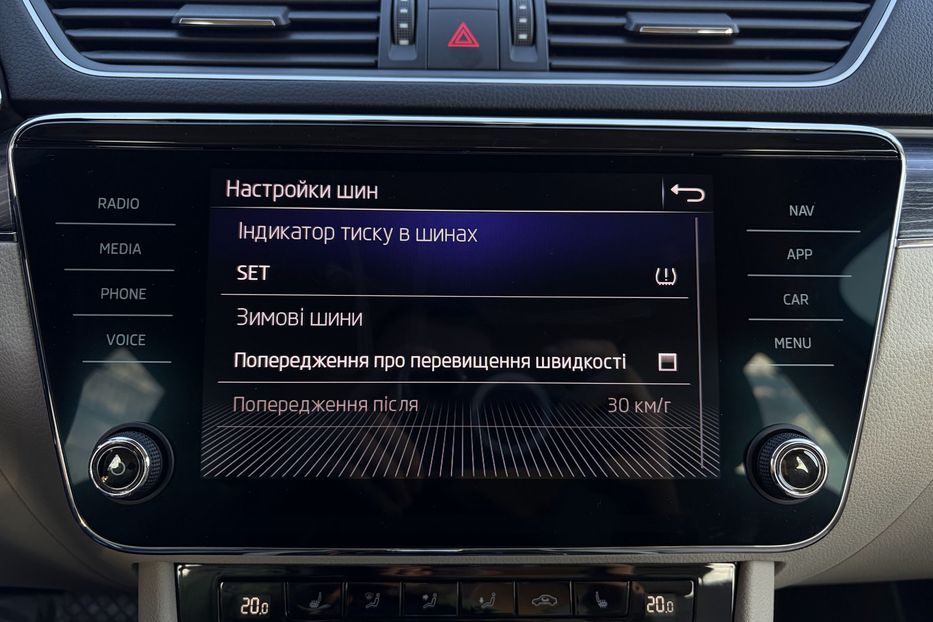 Продам Skoda Superb 2.0 TDI 150к.с FULL LED 2022 года в Львове