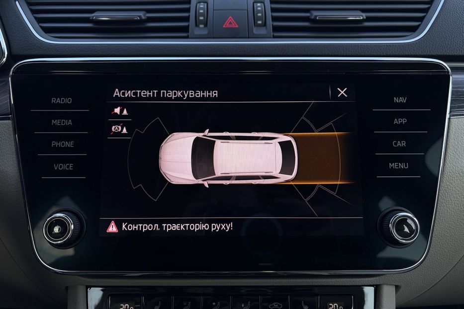 Продам Skoda Superb 2.0 TDI 150к.с FULL LED 2022 года в Львове