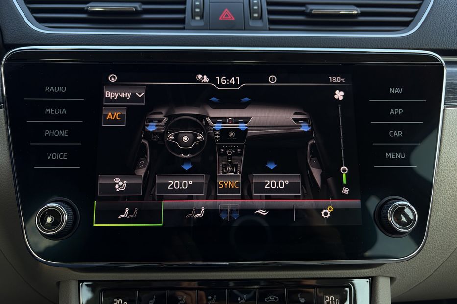 Продам Skoda Superb 2.0 TDI 150к.с FULL LED 2022 года в Львове