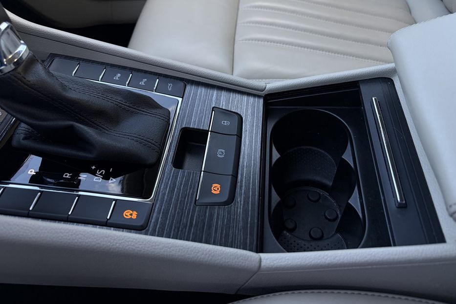Продам Skoda Superb 2.0 TDI 150к.с FULL LED 2022 года в Львове