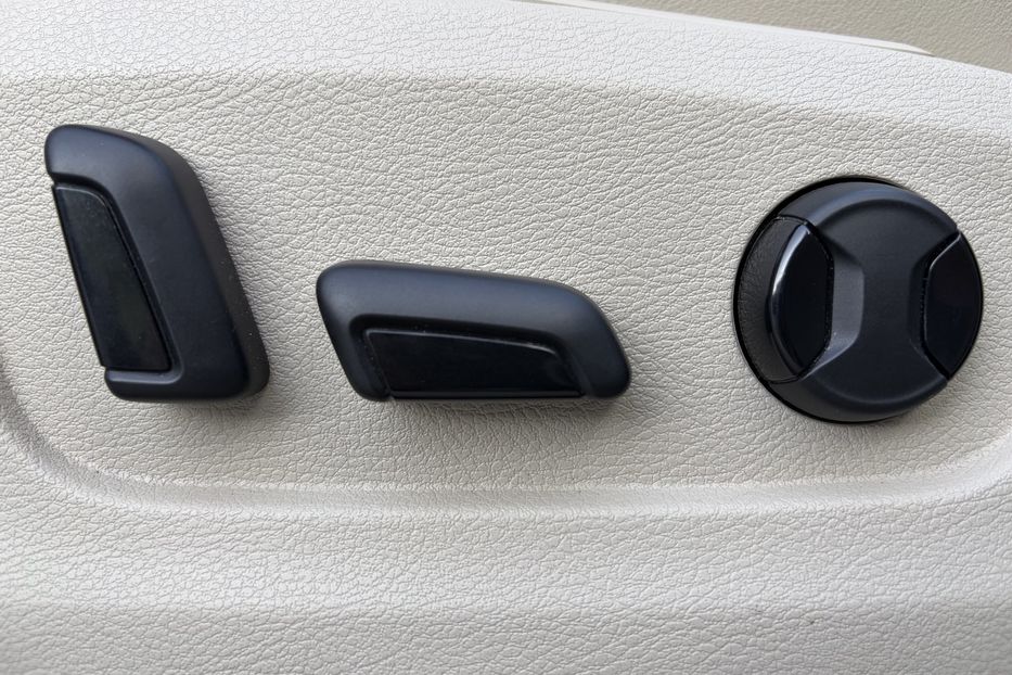 Продам Skoda Superb 2.0 TDI 150к.с FULL LED 2022 года в Львове