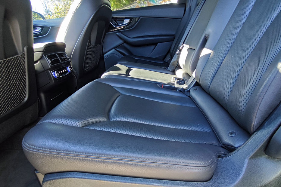 Продам Audi Q7 3.0 TFSI Tiptronic (333 к.с.)  2016 года в Киеве