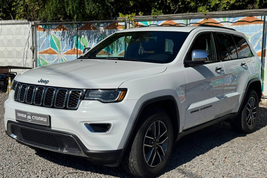 Продам Jeep Grand Cherokee 3.6 AT (295 к.с.) 4WD  •  2020 года в Киеве