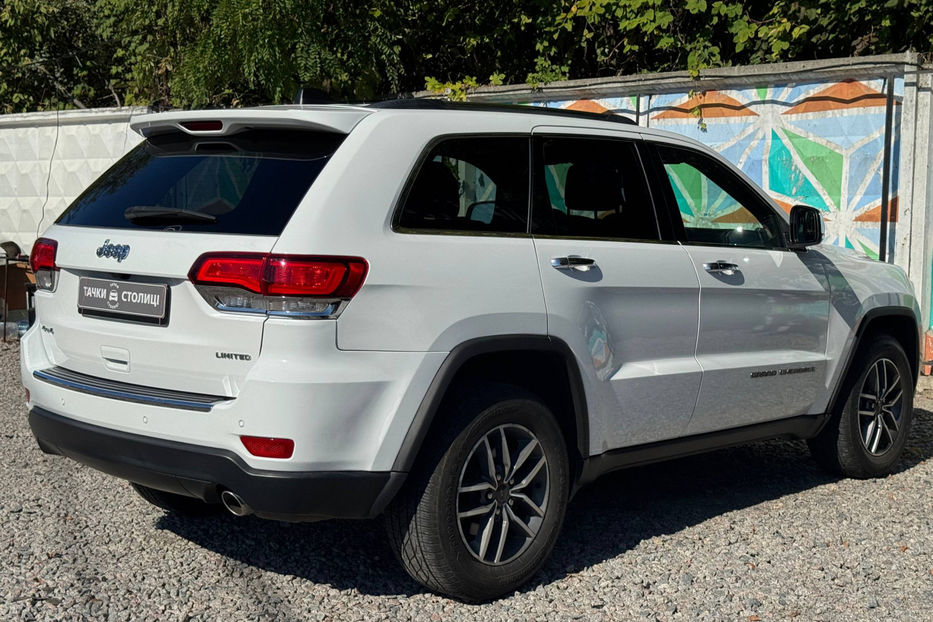 Продам Jeep Grand Cherokee 3.6 AT (295 к.с.) 4WD  •  2020 года в Киеве