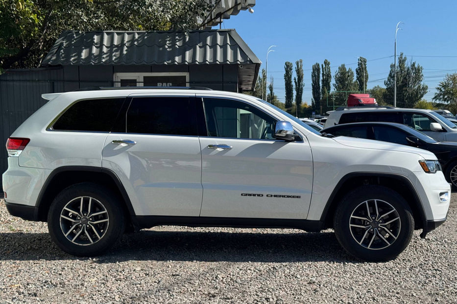 Продам Jeep Grand Cherokee 3.6 AT (295 к.с.) 4WD  •  2020 года в Киеве