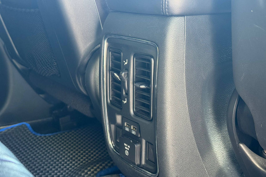 Продам Jeep Grand Cherokee 3.6 AT (295 к.с.) 4WD  •  2020 года в Киеве