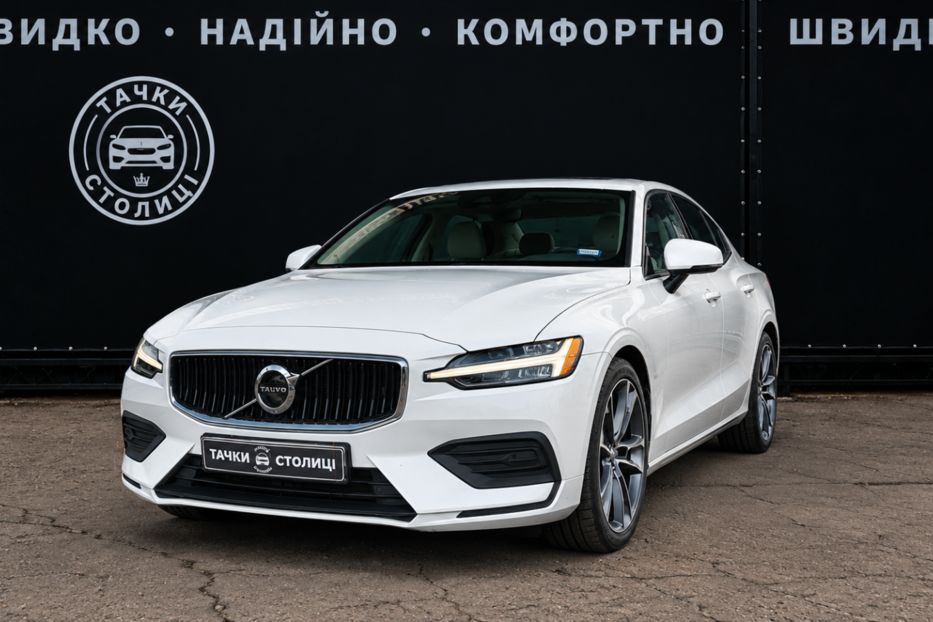 Продам Volvo S60 T5 2.0 AT (250 к.с.) Momentum  2019 года в Киеве