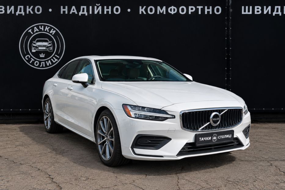 Продам Volvo S60 T5 2.0 AT (250 к.с.) Momentum  2019 года в Киеве