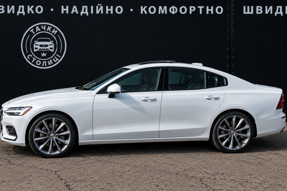 Продам Volvo S60 T5 2.0 AT (250 к.с.) Momentum  2019 года в Киеве