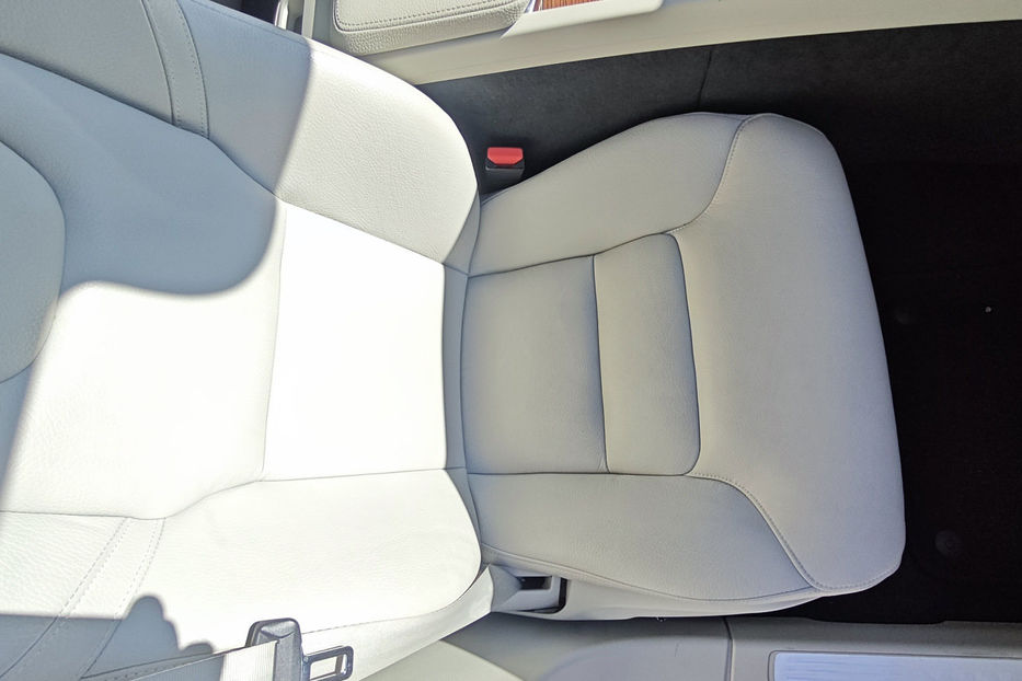 Продам Volvo S60 T5 2.0 AT (250 к.с.) Momentum  2019 года в Киеве
