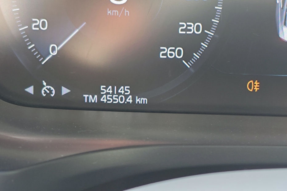 Продам Volvo S60 T5 2.0 AT (250 к.с.) Momentum  2019 года в Киеве