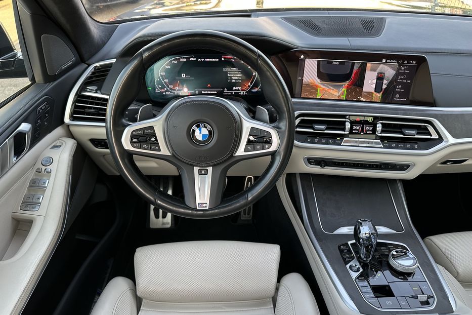 Продам BMW X7 M50D Xdrive 2022 года в Киеве