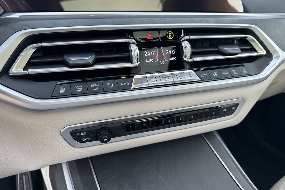 Продам BMW X7 M50D Xdrive 2022 года в Киеве