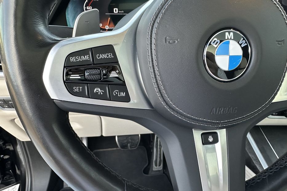 Продам BMW X7 M50D Xdrive 2022 года в Киеве