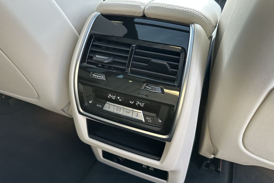 Продам BMW X7 M50D Xdrive 2022 года в Киеве