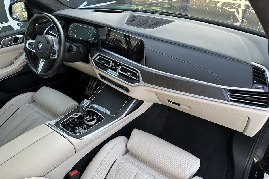 Продам BMW X7 M50D Xdrive 2022 года в Киеве