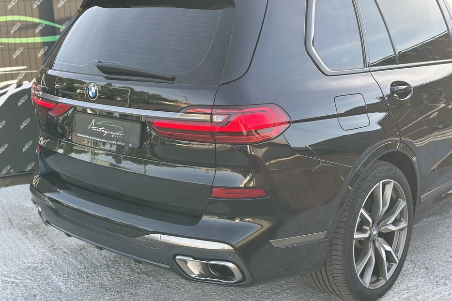 Продам BMW X7 M50D Xdrive 2022 года в Киеве