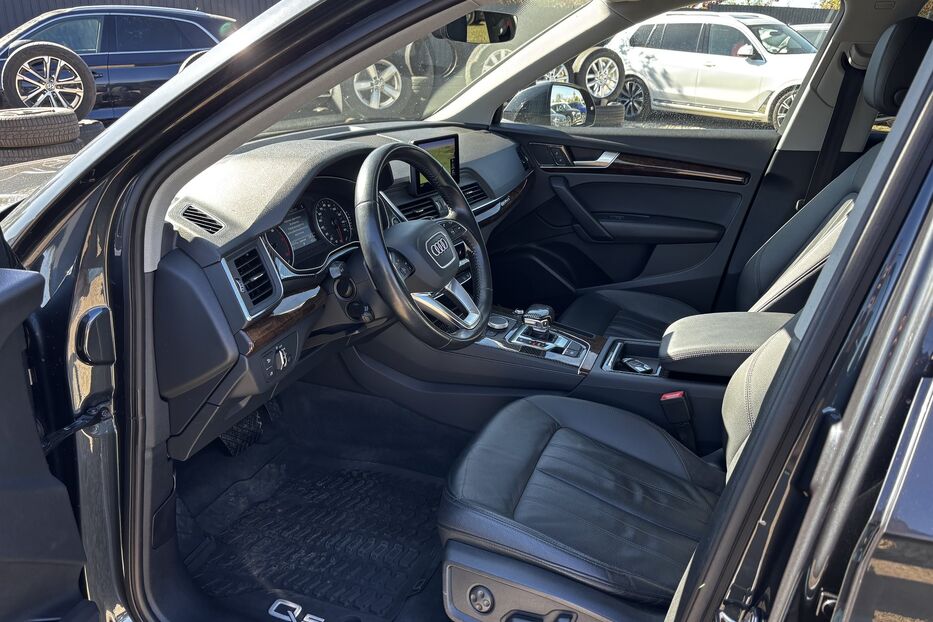 Продам Audi Q5 Premium  3383 2018 року у Львові