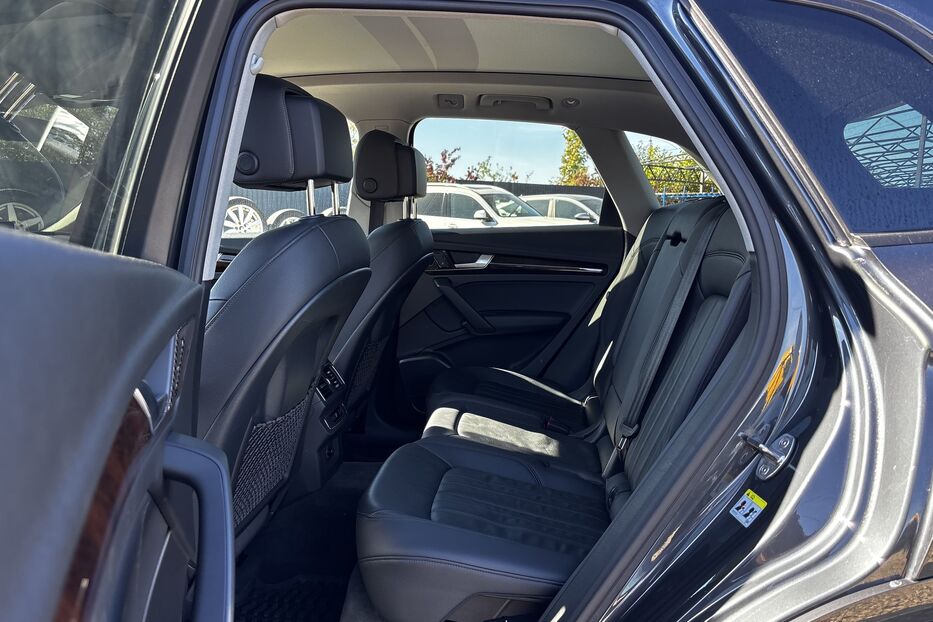 Продам Audi Q5 Premium  3383 2018 року у Львові