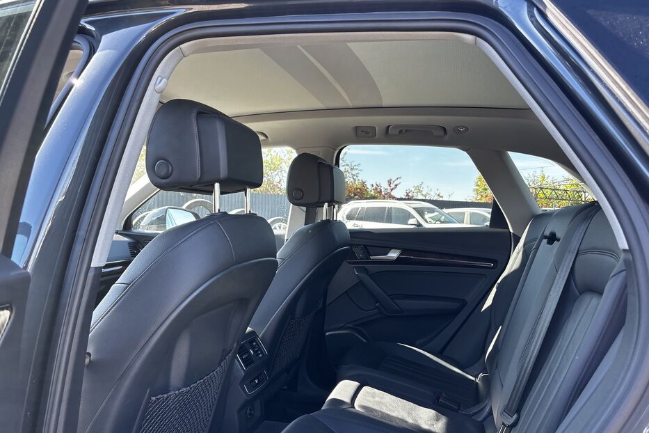 Продам Audi Q5 Premium  3383 2018 року у Львові