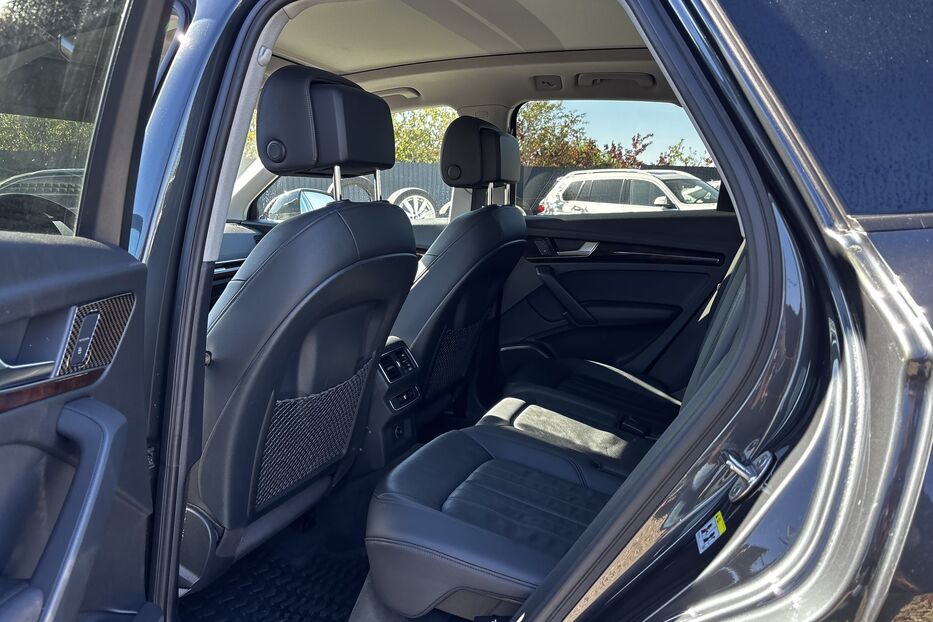 Продам Audi Q5 Premium  3383 2018 року у Львові