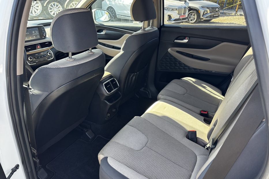 Продам Hyundai Santa FE авто у Львові 2020 года в Львове