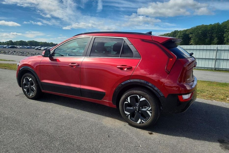 Продам Kia Niro 2024 года в Львове