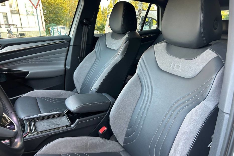 Продам Volkswagen ID.4 Pro 2023 года в Черновцах