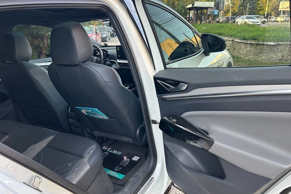 Продам Volkswagen ID.4 Pro 2023 года в Черновцах
