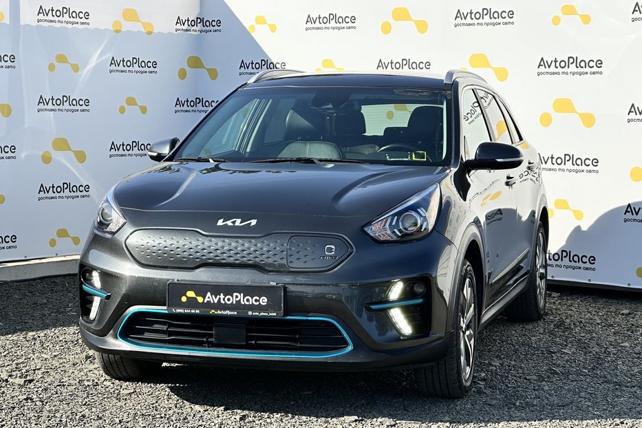 Продам Kia Niro 64 квт 2022 года в Луцке
