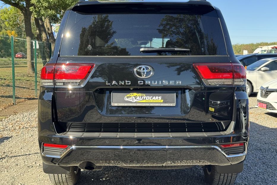Продам Toyota Land Cruiser 300 Premium  2023 года в г. Умань, Черкасская область