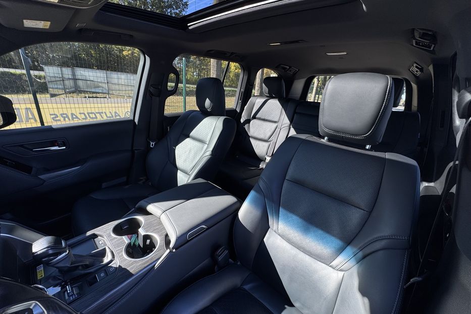 Продам Toyota Land Cruiser 300 Premium  2023 года в г. Умань, Черкасская область