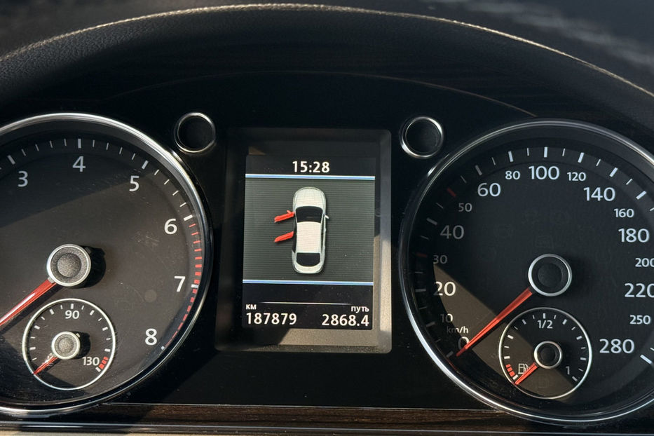 Продам Volkswagen Passat CC 1.8TSI DSG (180 к.с.)  2012 года в Киеве
