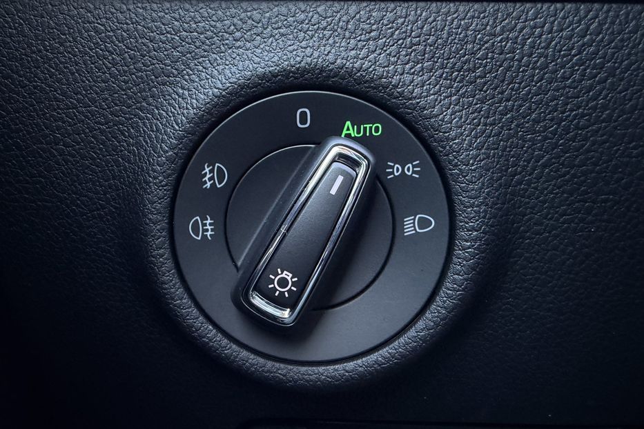 Продам Skoda Superb 2.0 TDI 150к.с КАМЕРА 2023 года в Львове