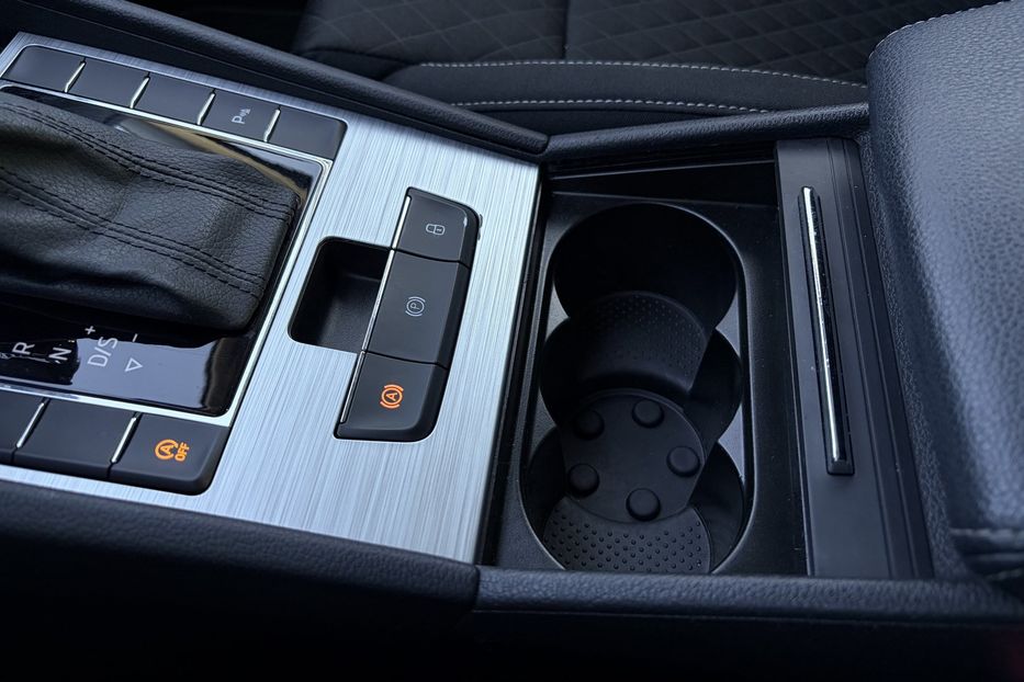Продам Skoda Superb 2.0 TDI 150к.с КАМЕРА 2023 года в Львове