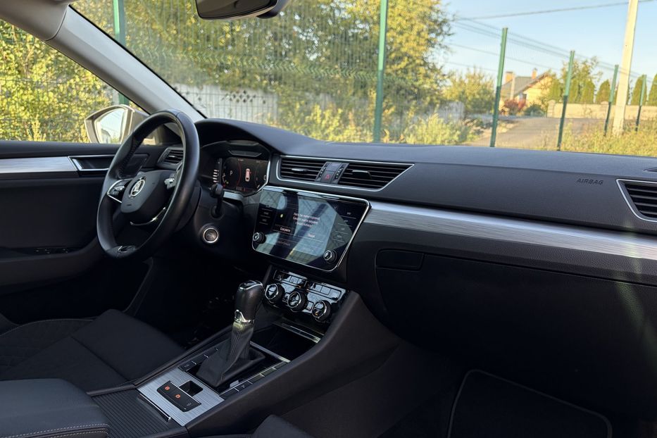Продам Skoda Superb 2.0 TDI 150к.с КАМЕРА 2023 года в Львове