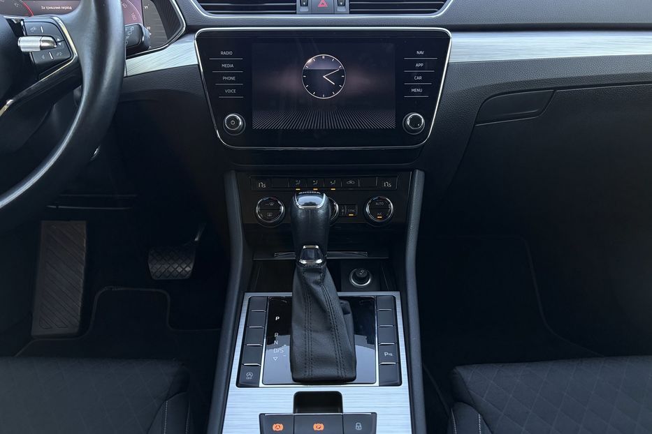 Продам Skoda Superb 2.0 TDI 150к.с КАМЕРА 2023 года в Львове