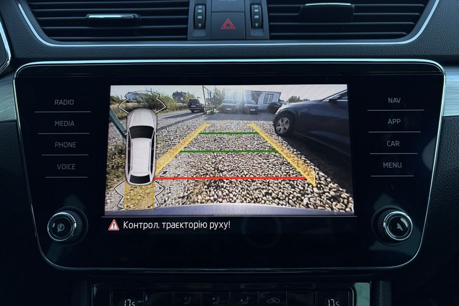 Продам Skoda Superb 2.0 TDI 150к.с КАМЕРА 2023 года в Львове